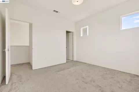 Bedroom - 6065 Bullion Ln, Dublin, CA 94568 photo 6 of 9