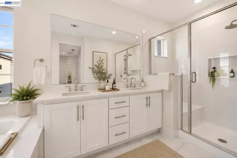 Bath - 6065 Bullion Ln, Dublin, CA 94568 photo 2 of 11