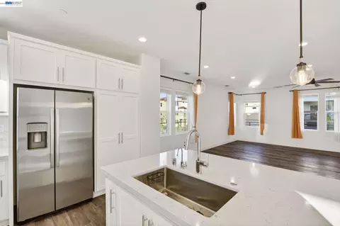 Kitchen - 6065 Bullion Ln, Dublin, CA 94568 photo 2 of 5