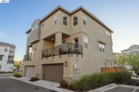 Exterior - 6065 Bullion Ln, Dublin, CA 94568 photo 8 of 10