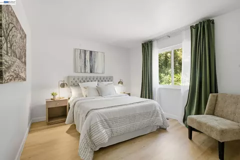 Bedroom - 27836 E 16th St, Hayward, CA 94544 photo 2 of 2