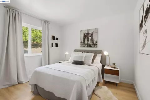 Bedroom - 27836 E 16th St, Hayward, CA 94544 photo 1 of 2