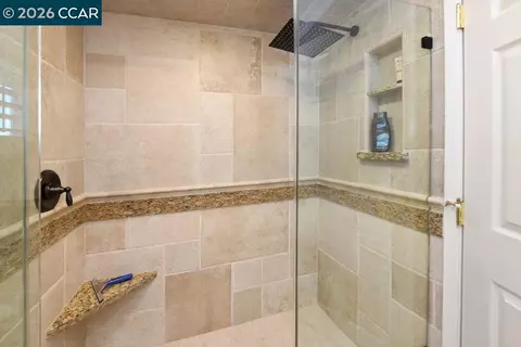 Bath - 1894 Sagewood Ct, Concord, CA 94521 photo 4 of 5