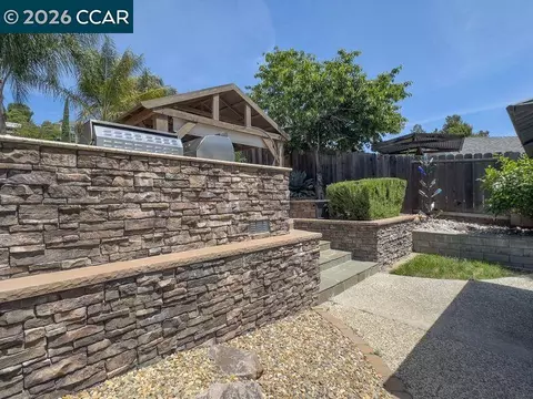 Exterior - 1894 Sagewood Ct, Concord, CA 94521 photo 4 of 7