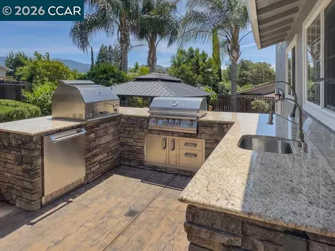 Kitchen - 1894 Sagewood Ct, Concord, CA 94521 photo 3 of 7