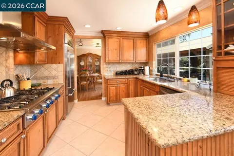 1894 Sagewood Ct, Concord, CA 94521 photo 1