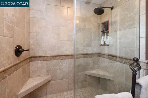 Bath - 1894 Sagewood Ct, Concord, CA 94521 photo 2 of 5