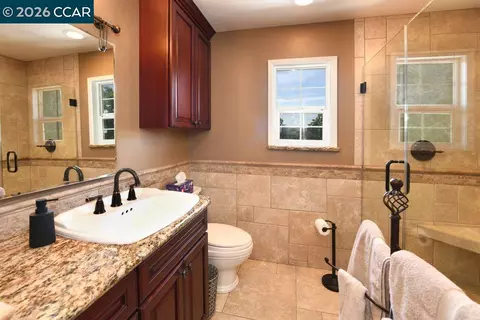 Bath - 1894 Sagewood Ct, Concord, CA 94521 photo 1 of 5