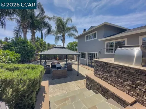 Exterior - 1894 Sagewood Ct, Concord, CA 94521 photo 2 of 7