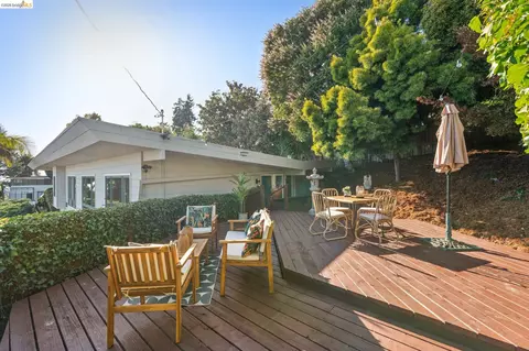 Exterior - 2301 Oak St, Berkeley, CA 94708 photo 10 of 15