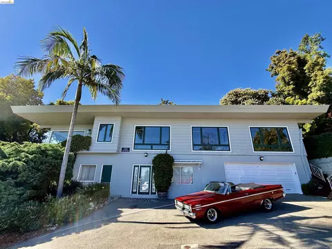 Exterior - 2301 Oak St, Berkeley, CA 94708 photo 14 of 15