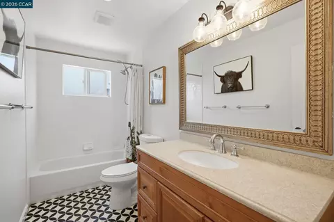 2363 Hemlock Ave, Concord, CA 94520 photo 25