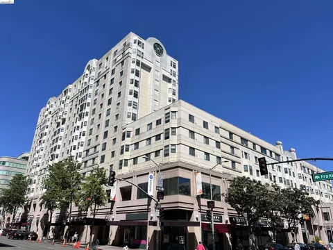 988 Franklin St #1111, Oakland, CA 94607