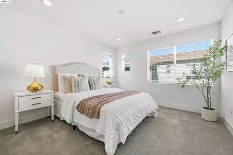 Bedroom - 37660 Cape Cod Rd, Newark, CA 94560 photo 1 of 9