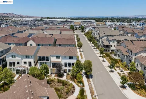 37660 Cape Cod Rd, Newark, CA 94560