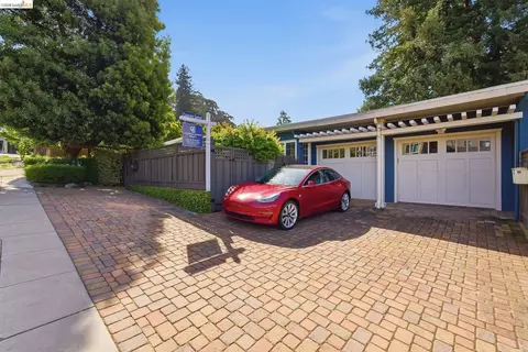 6252 Merced Ave, Oakland, CA 94611