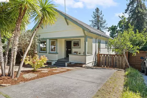 2143 E 28th St, Oakland, CA 94606