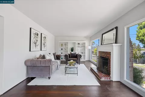 848 Talbart St, Martinez, CA 94553 photo 5