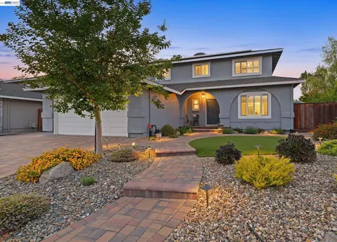 3026 Ferndale Ct, Pleasanton, CA 94588