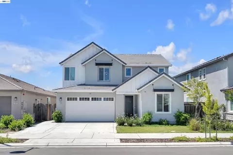 3098 Mulholland Dr, Lathrop, CA 95330