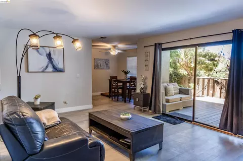 900 Cambridge Dr #31, Benicia, CA 94510
