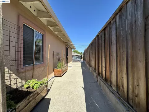 Exterior - 29 Delta Dr, Bay Point, CA 94565 photo 23 of 45