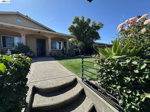 Exterior - 29 Delta Dr, Bay Point, CA 94565 photo 30 of 45