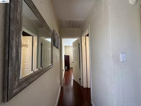 Entry Way - 29 Delta Dr, Bay Point, CA 94565 photo 4 of 5