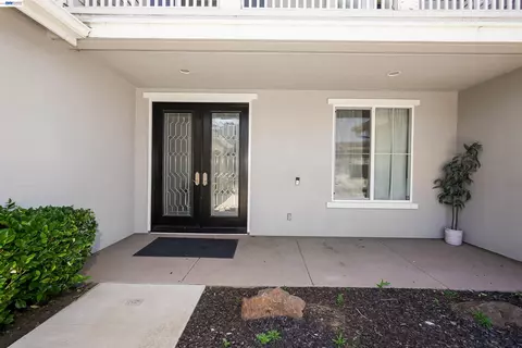 Entry Way - 321 Myrtle Ln, Oakley, CA 94561 photo 1 of 10