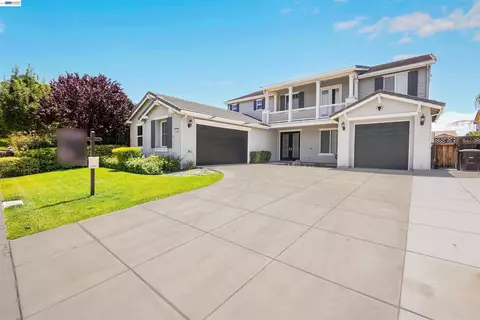 Exterior - 321 Myrtle Ln, Oakley, CA 94561 photo 7 of 21