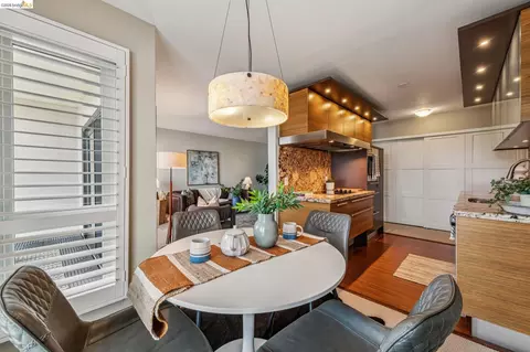 3 Captain Dr #D406, Emeryville, CA 94608