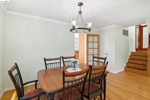 Dining - 133 Stratford St, Vallejo, CA 94591 photo 2 of 5