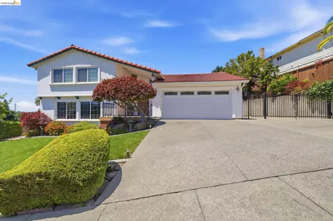 Exterior - 133 Stratford St, Vallejo, CA 94591 photo 3 of 15