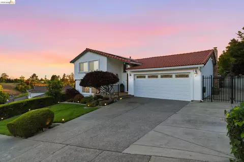 Exterior - 133 Stratford St, Vallejo, CA 94591 photo 1 of 15