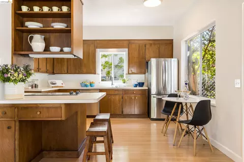 Kitchen - 2909 Forest Ave, Berkeley, CA 94705 photo 3 of 4