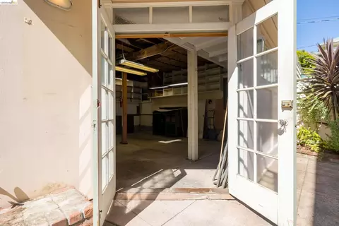 Exterior - 2909 Forest Ave, Berkeley, CA 94705 photo 14 of 18