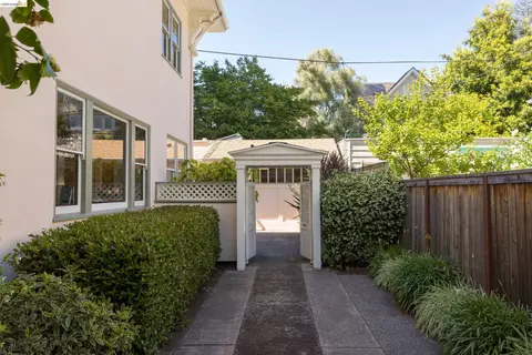 Exterior - 2909 Forest Ave, Berkeley, CA 94705 photo 15 of 18