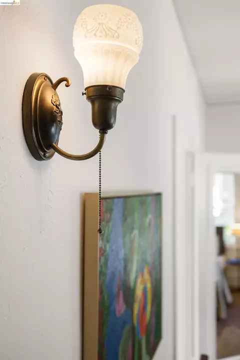Entry Way - 2909 Forest Ave, Berkeley, CA 94705 photo 7 of 7