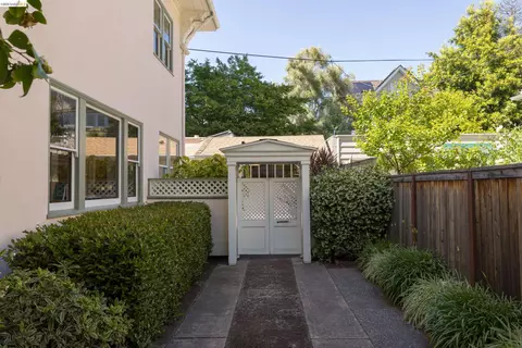 Exterior - 2909 Forest Ave, Berkeley, CA 94705 photo 16 of 18