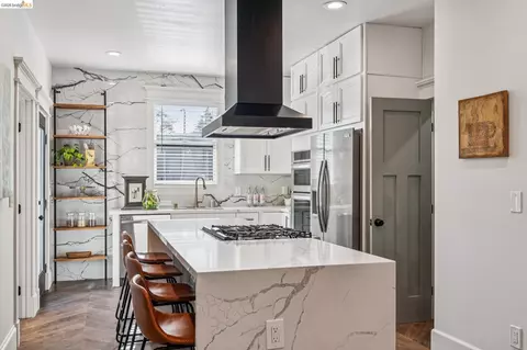 Kitchen - 1906 Delaware St, Berkeley, CA 94709 photo 2 of 7