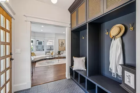 Entry Way - 1906 Delaware St, Berkeley, CA 94709 photo 2 of 4