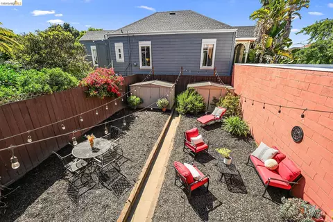 Exterior - 1137 Peralta St, Oakland, CA 94607 photo 1 of 6