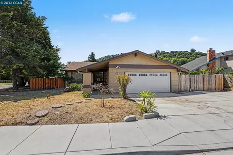 2498 La Reina St, Pinole, CA 94564
