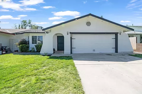 Exterior - 913 Inez Dr, Modesto, CA 95351 photo 2 of 6