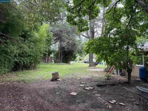 1038 Johnston St, Napa, CA 94558