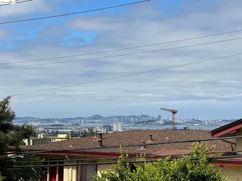 View/Area - 2 Panoramic Way #105, Berkeley, CA 94704 photo 1 of 4