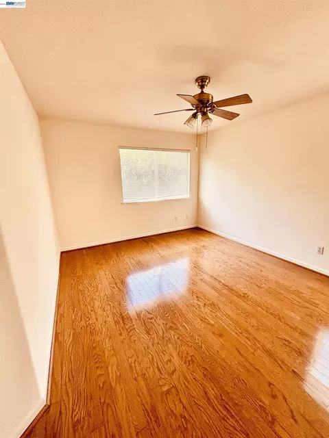 Bedroom - 2126 Shenandoah Dr, Tracy, CA 95377 photo 1 of 2