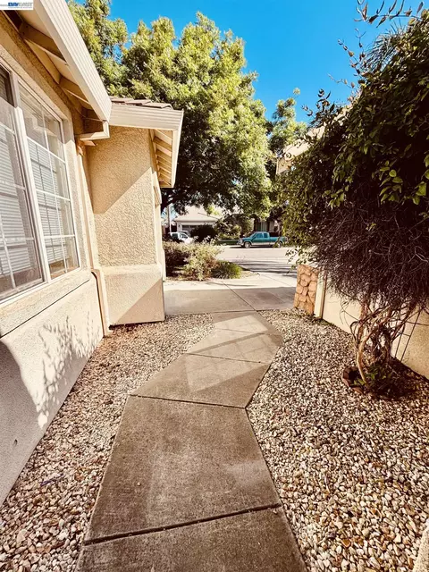 Other - 2126 Shenandoah Dr, Tracy, CA 95377 photo 2 of 6