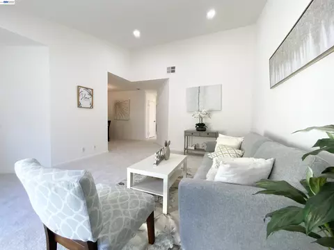 Living - 404 Sequim Cmn, Fremont, CA 94539 photo 4 of 4