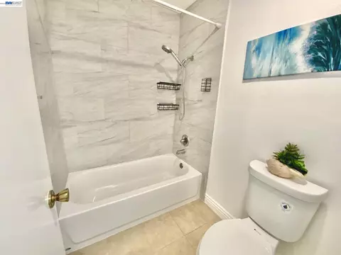 Bath - 404 Sequim Cmn, Fremont, CA 94539 photo 2 of 3
